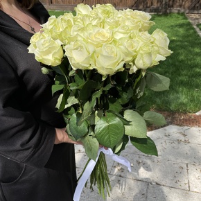 Букет из 21 белой розы (70 см) в Протвино