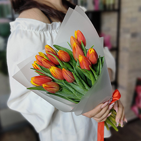 Букет из 15 огненных тюльпанов в Протвино