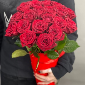 21 красная роза в конусе (50 см) в Протвино