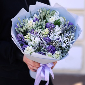 Букет "Алиби" из гиацинтов, вероники, нерине в Протвино