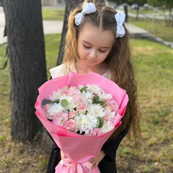 Букет из хризантем, эустом и роз в Протвино