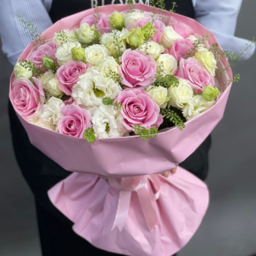 Букет "Нежное признание" из роз и эустом в Протвино