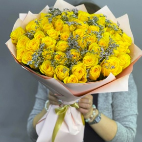 Букет из 51 лимонной розы с лимониумом в Протвино