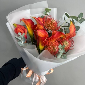 Букет "Империал" из калл, лейко и эвкалипта в Протвино