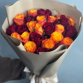 Букет из 25 Кенийских роз микс (40 см) в Протвино