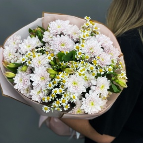 Букет "Сиэтл" из хризантем, альстромерий и ромашек в Протвино