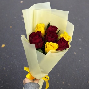 Букет из 7 Кенийских роз (40 см) в Протвино