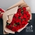 Букет 15 кустовых красных роз в Протвино