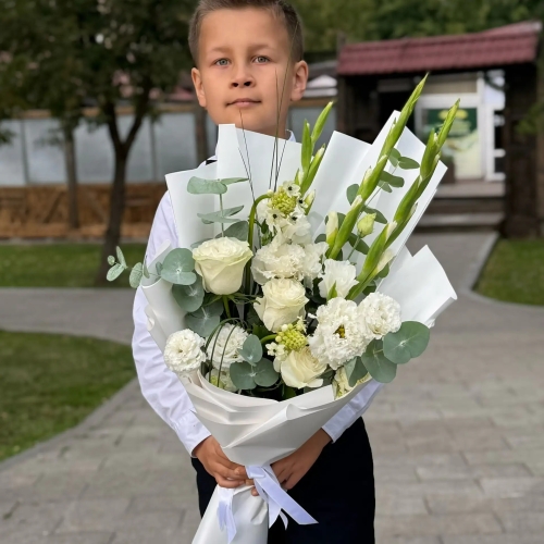 Букет на 1 сентября с гладиолусами, розами, эустомой и орнитогалумом в Протвино